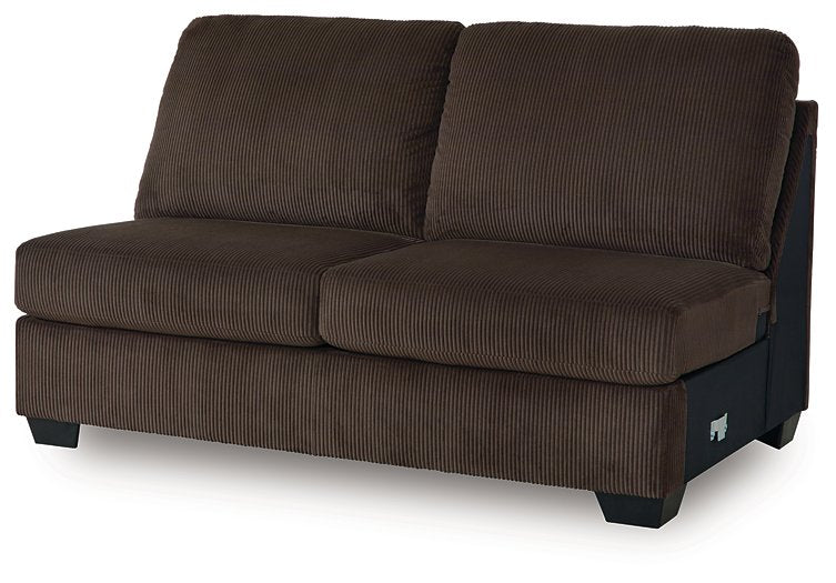 Kimlee Sectional with Chaise - One & Only Furniture