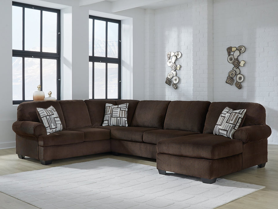 Kimlee Sectional with Chaise - One & Only Furniture