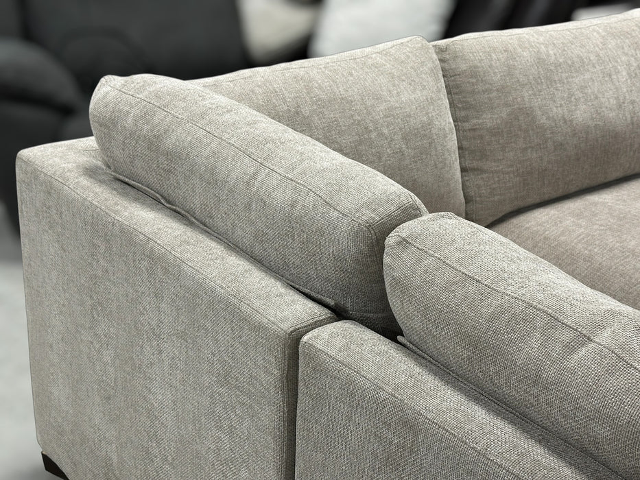 Thomasville Tisdale Modular Sectional 6-piece Taupe with Storage Ottoman - One & Only Furniture