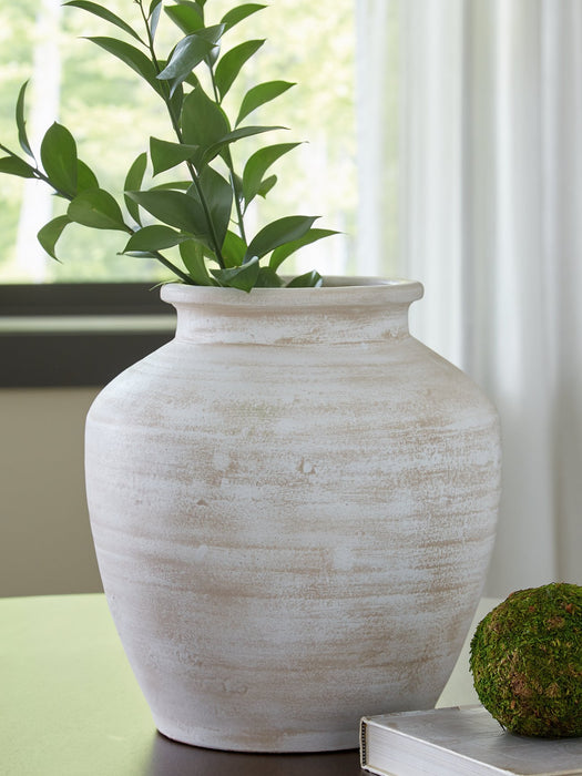 Meadie Vase - One & Only Furniture
