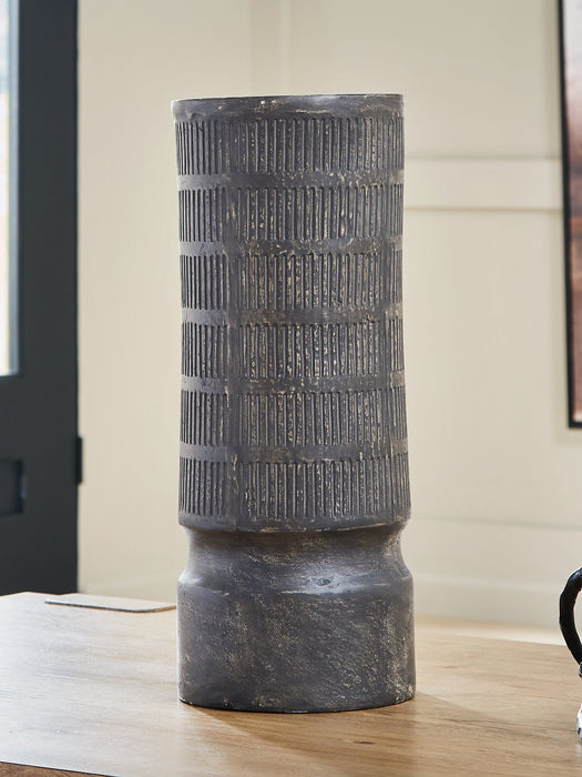 Beninworth Vase - One & Only Furniture