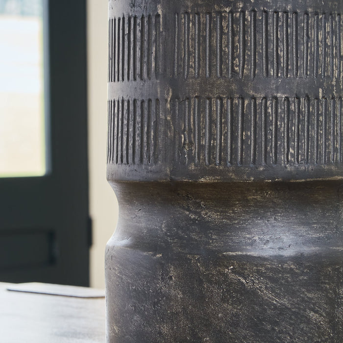 Beninworth Vase - One & Only Furniture