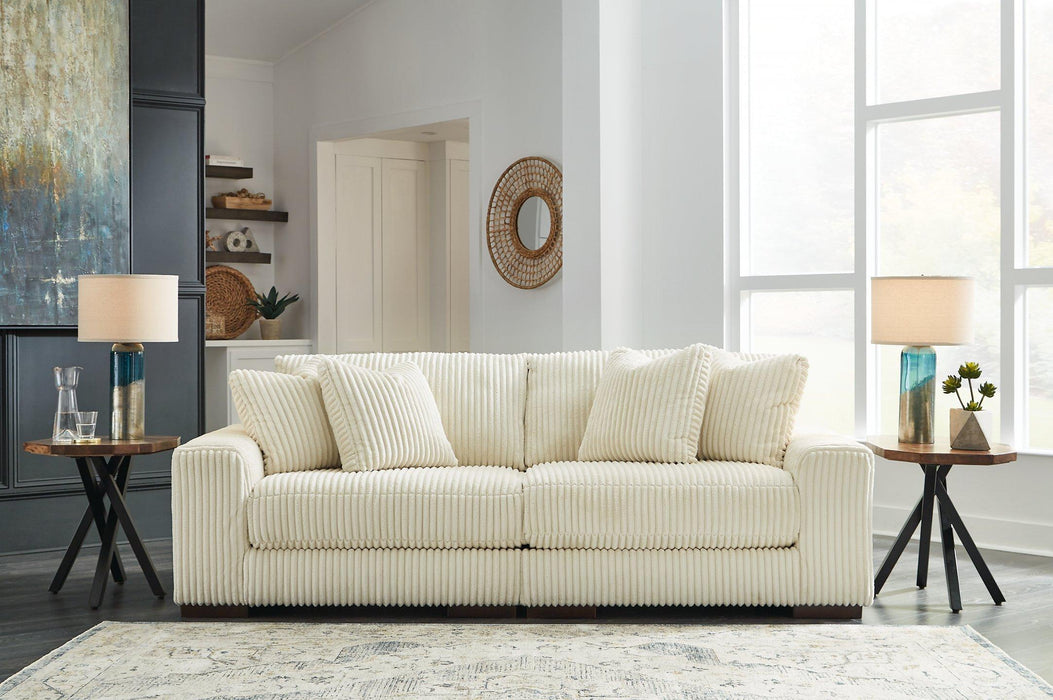 Lindyn Sectional Sofa - One & Only Furniture