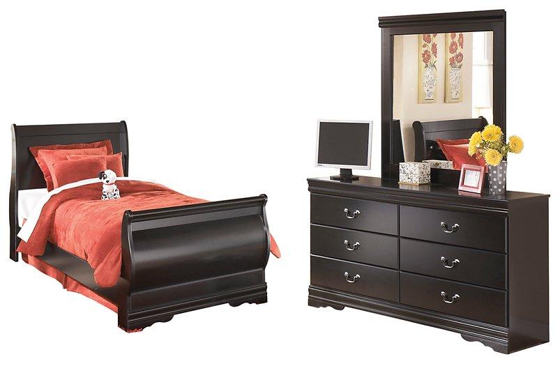 Huey Vineyard Bedroom Set - One & Only Furniture