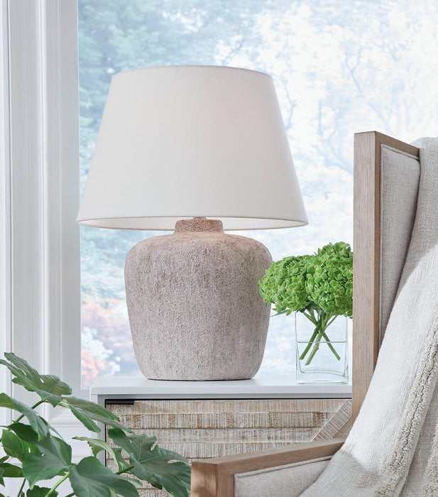 Danry Table Lamp - One & Only Furniture