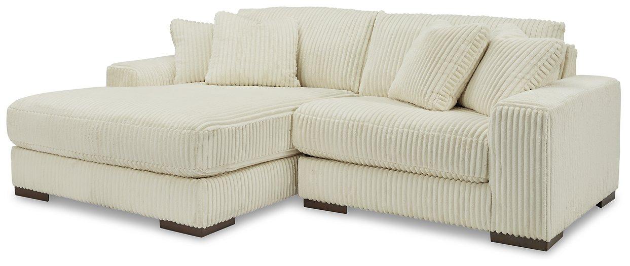Lindyn Sectional with Chaise - One & Only Furniture