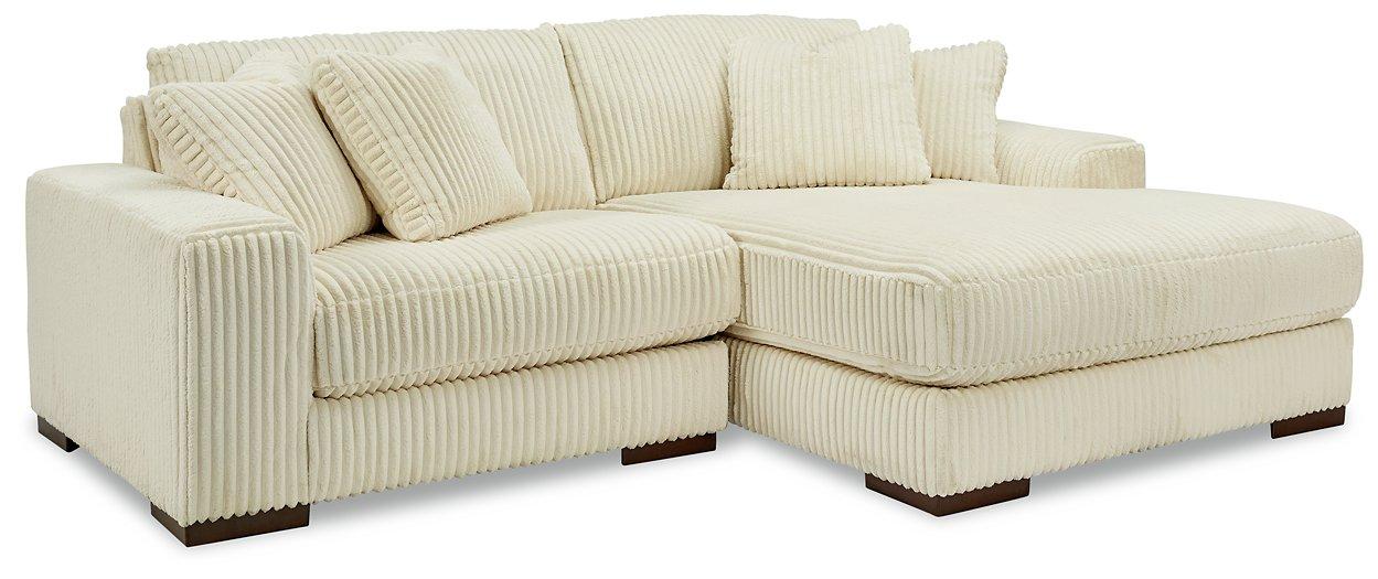 Lindyn Sectional with Chaise - One & Only Furniture