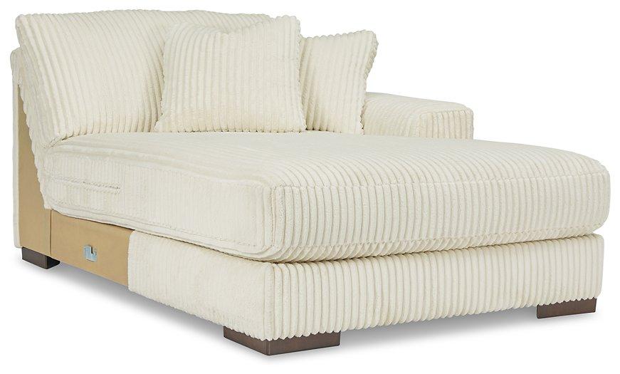 Lindyn Sectional with Chaise - One & Only Furniture