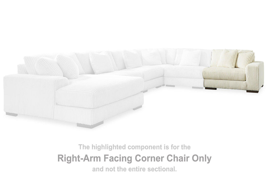 Lindyn Sectional Sofa - One & Only Furniture
