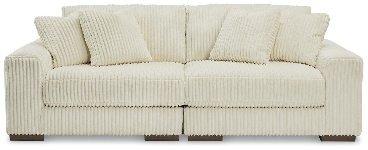Lindyn Sectional Sofa - One & Only Furniture