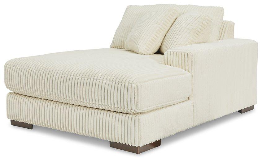 Lindyn Sectional with Double Chaise - One & Only Furniture