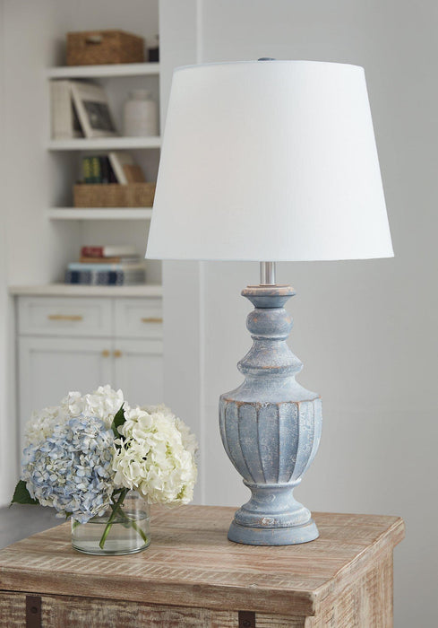 Cylerick Table Lamp - One & Only Furniture