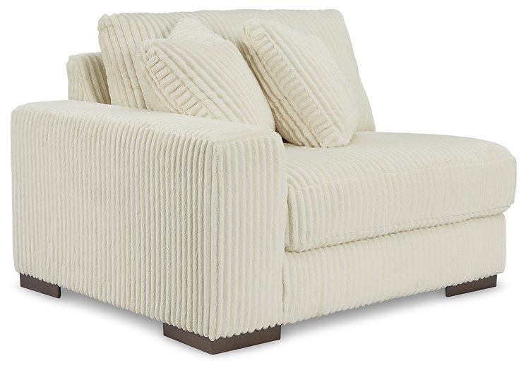 Lindyn Sectional - One & Only Furniture