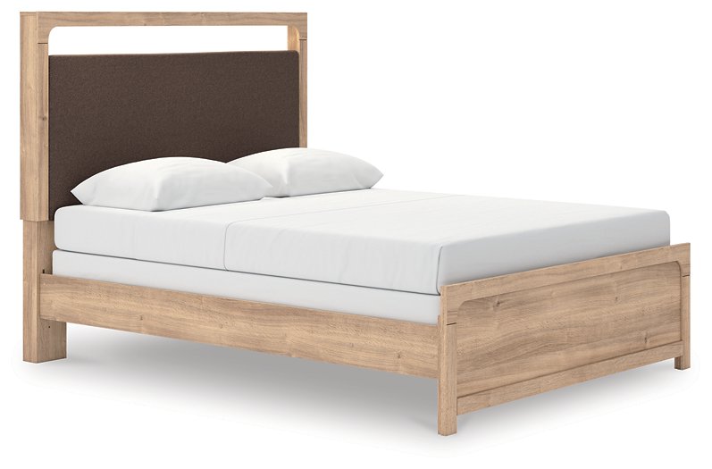 Kinlanni Upholstered Bed - One & Only Furniture