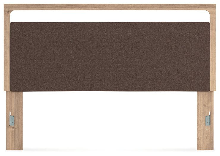 Kinlanni Upholstered Bed - One & Only Furniture