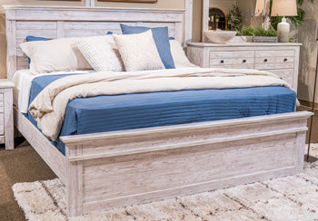Makidern Bed - One & Only Furniture